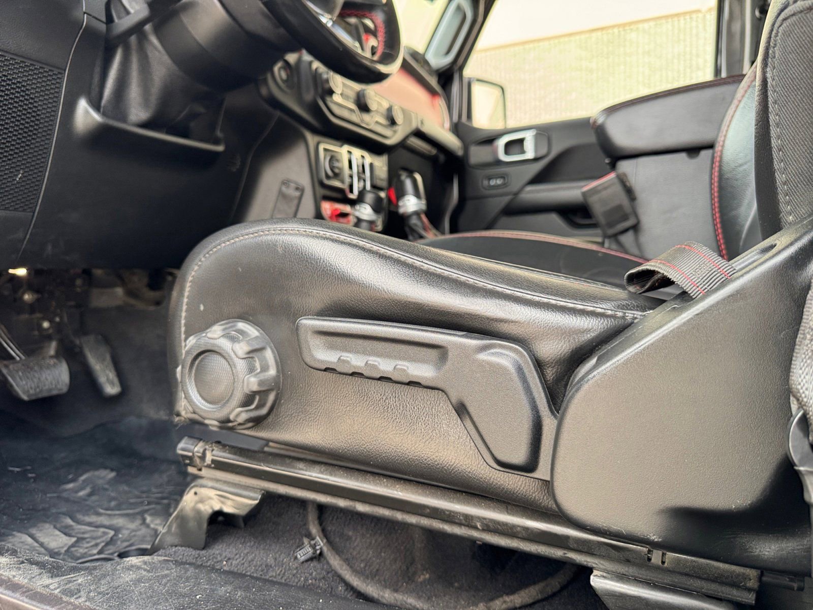 Used 2021 Jeep Gladiator Rubicon w/ Dual Top Group image 20