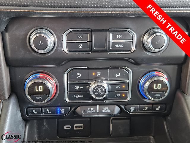 Used 2024 GMC Yukon AT4 w/ Technology Package AWD/4WD image 17