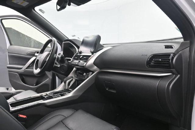 Used 2024 Mitsubishi Eclipse Cross SEL AWD/4WD image 31
