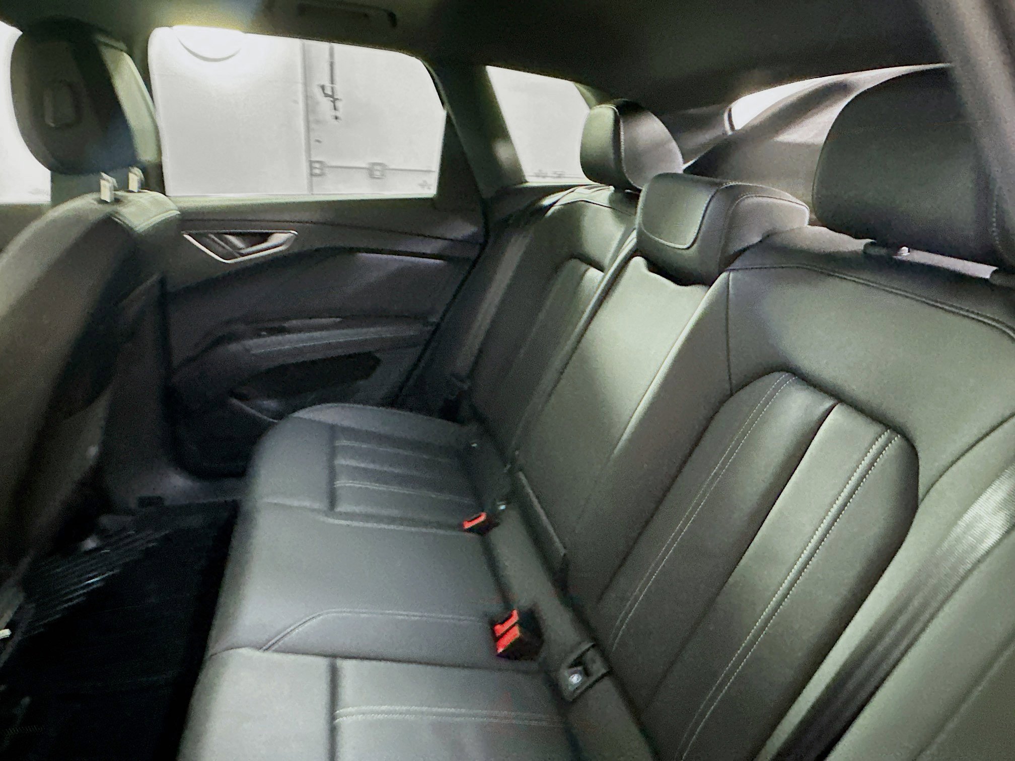 Used 2023 Audi Q4 e-tron Premium w/ Convenience Package image 27