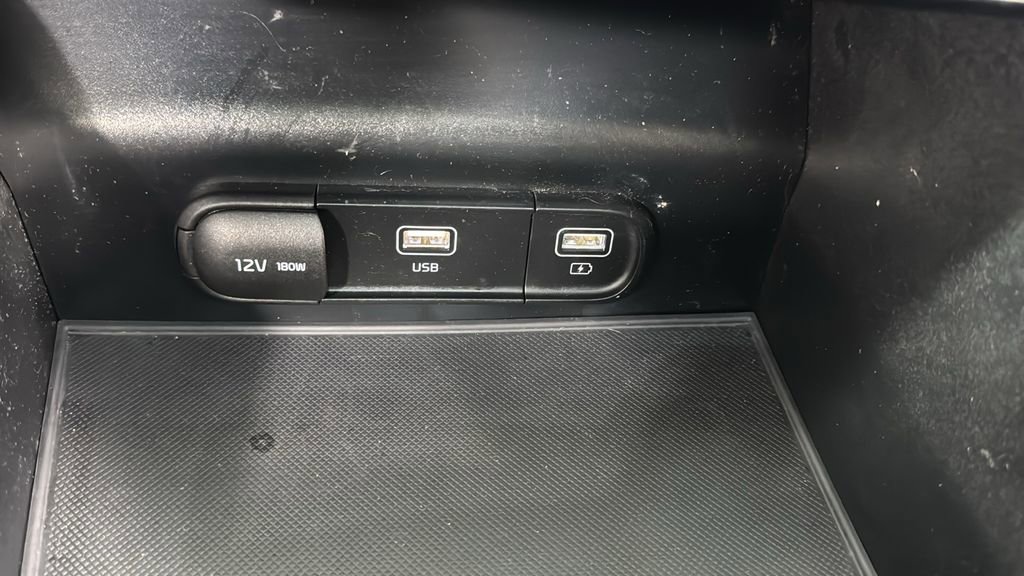 Used 2023 Kia K5 GT-Line image 26