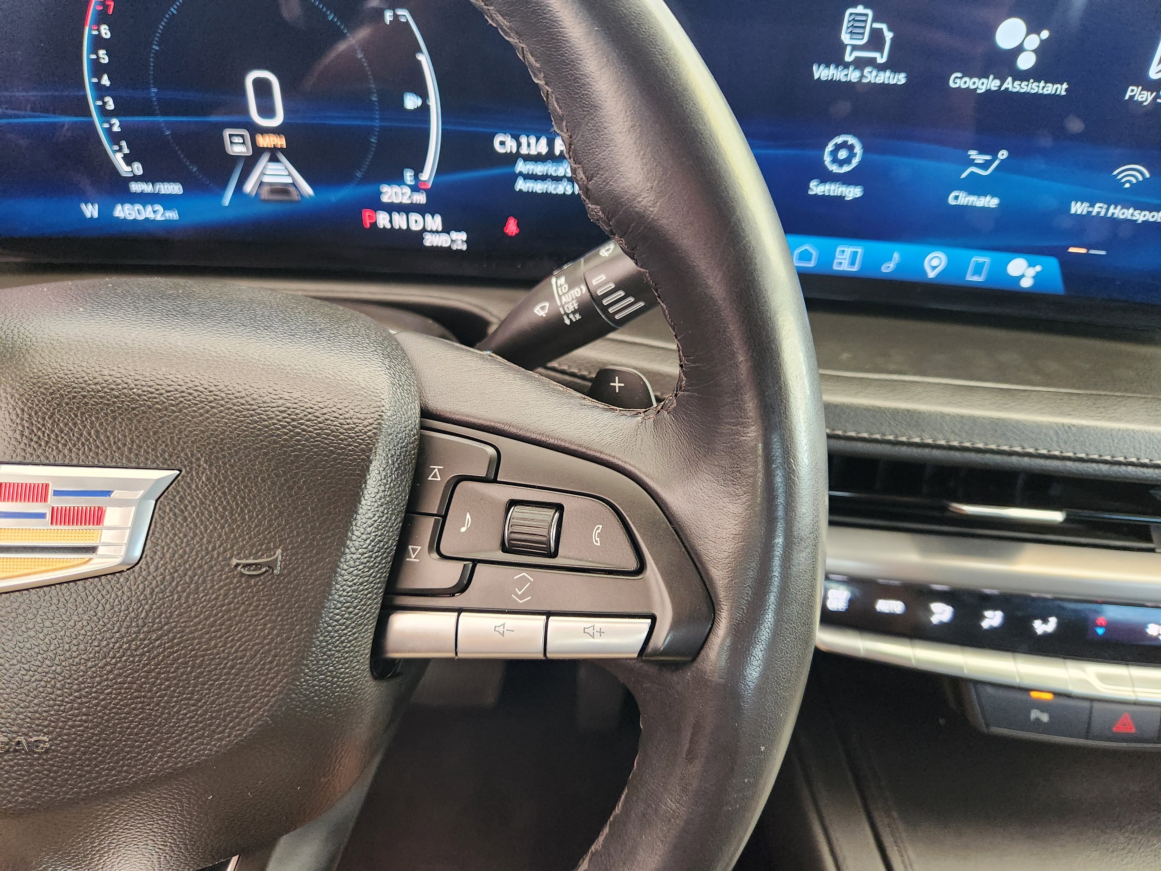 Certified 2024 Cadillac XT4 Premium Luxury AWD/4WD image 30
