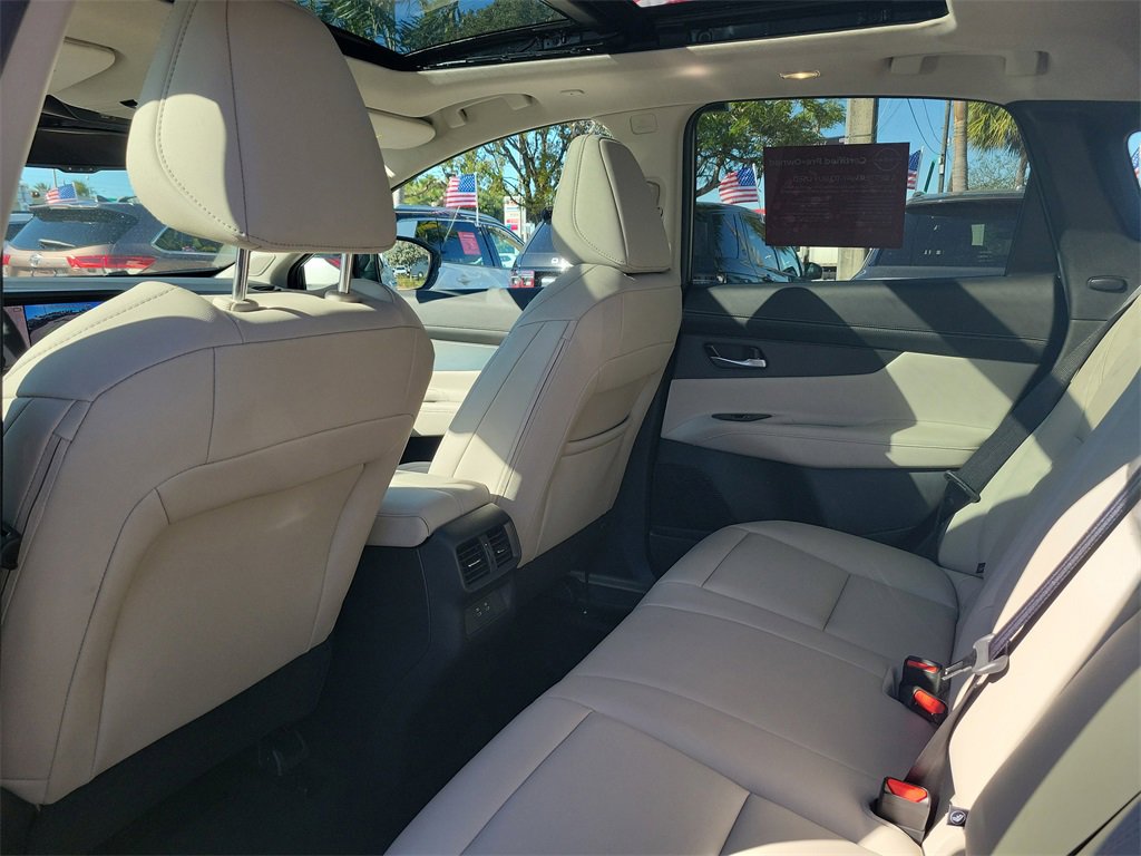 Certified 2025 Nissan Murano SL w/ Cargo Package image 7