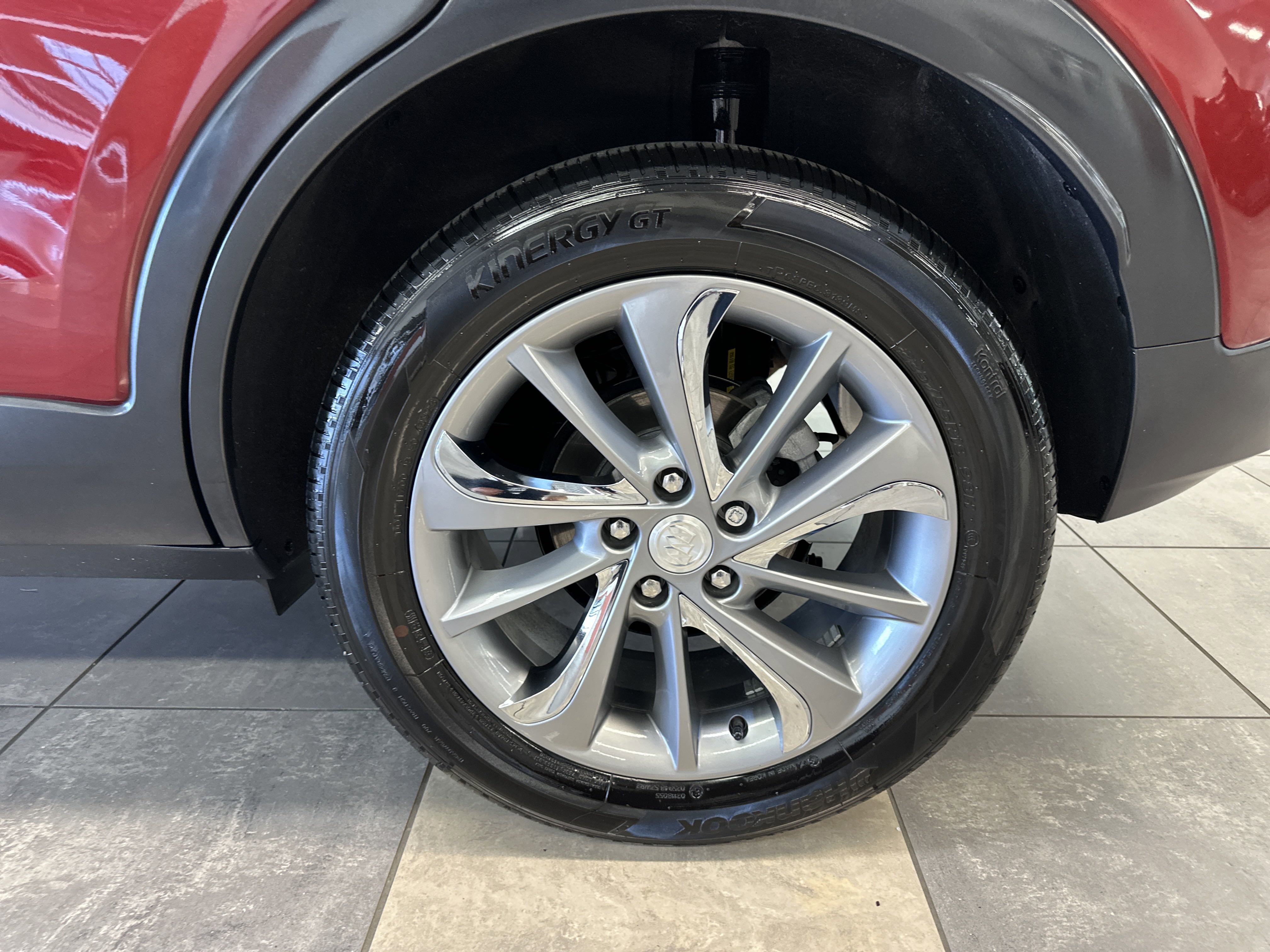 Used 2023 Buick Encore GX Essence w/ Experience Buick Package image 8