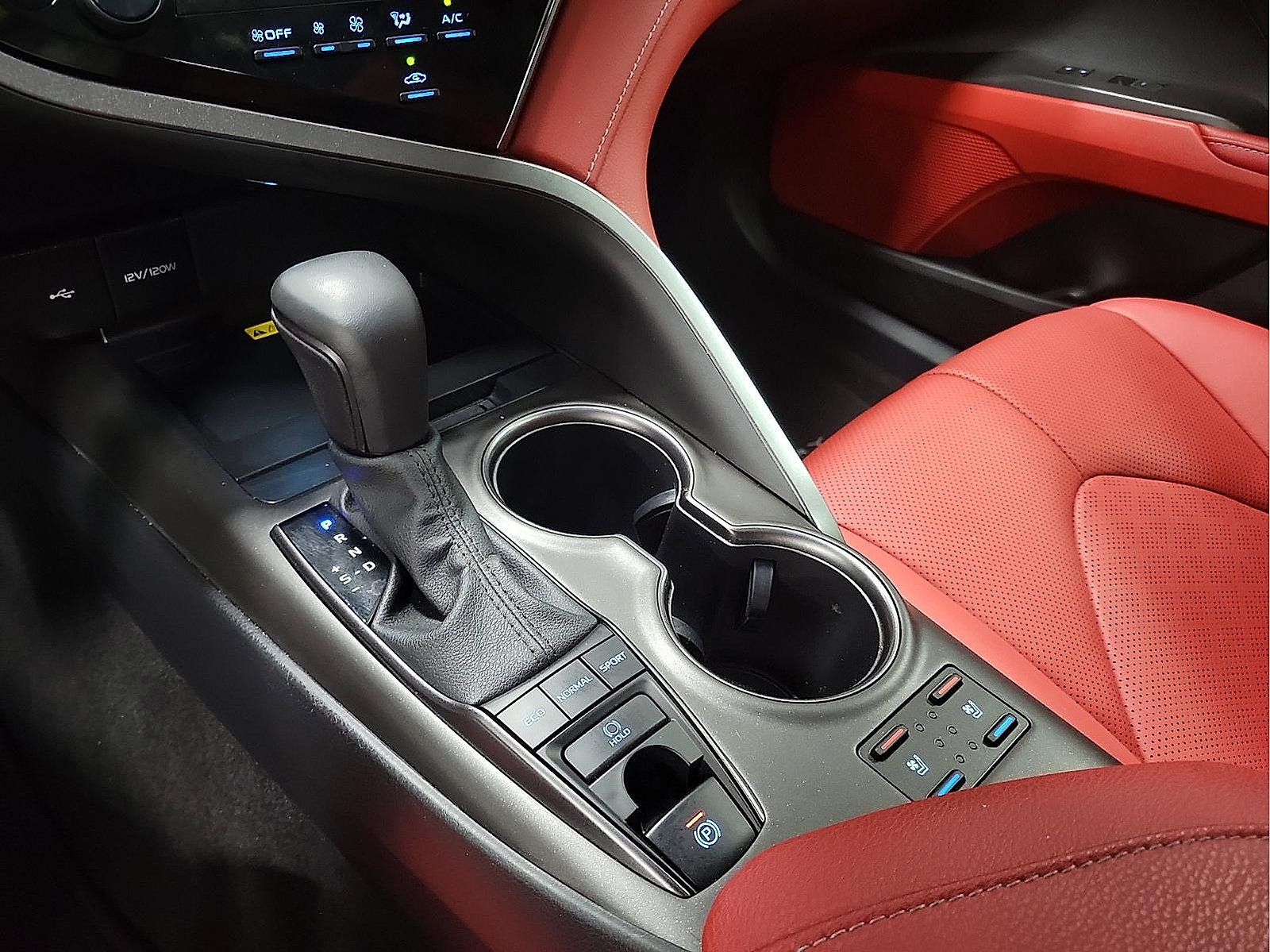 Certified 2023 Toyota Camry XSE w/ Navigation Package FWD image 18
