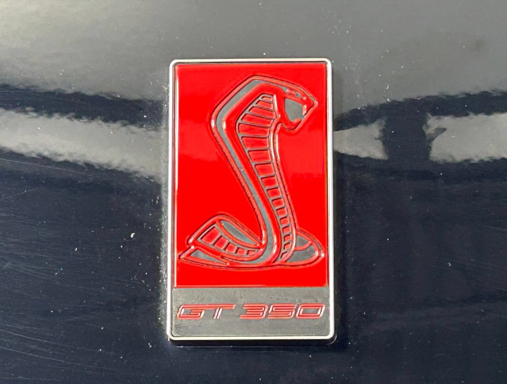 Used 2019 Ford Mustang Shelby GT350R w/ GT350R Equipment Group 920A RWD image 11