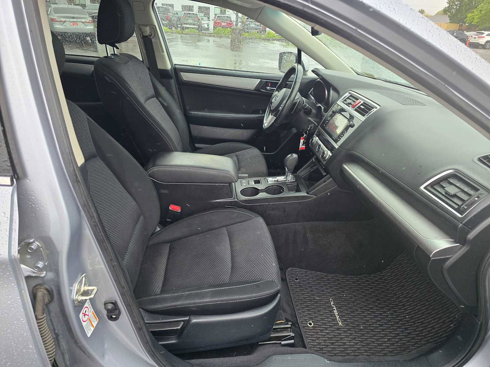 Used 2015 Subaru Outback 2.5i Premium image 11