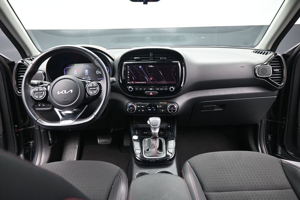 Used 2023 Kia Soul GT-Line w/ GT-Line Technology Package FWD image 21