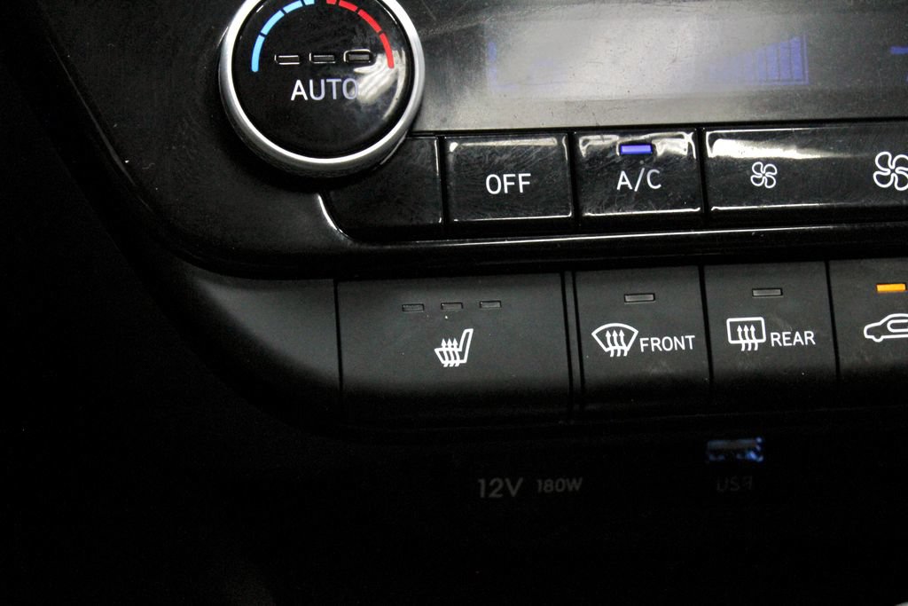 Used 2024 Hyundai Elantra SEL w/ Convenience Package FWD image 5