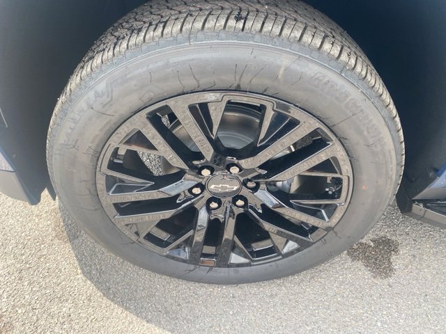 New 2025 Chevrolet Suburban Premier image 10