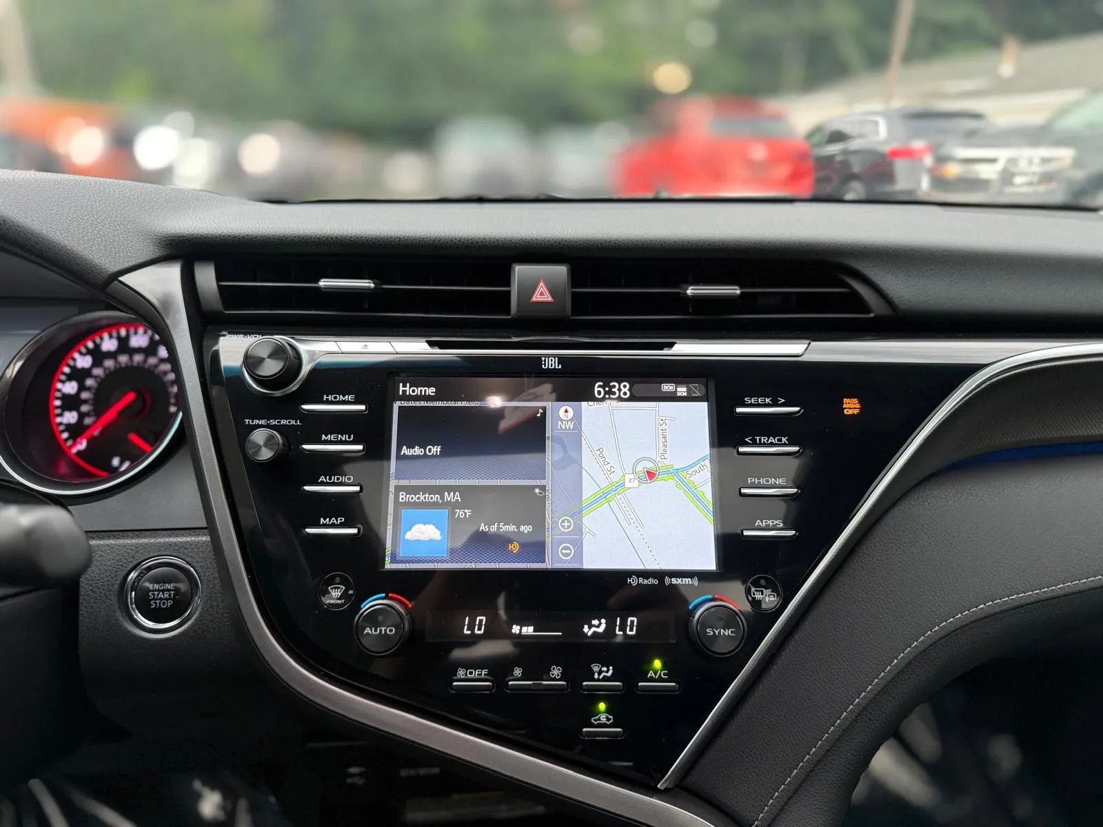 Used 2018 Toyota Camry XSE w/ Driver Assist Package FWD image 15