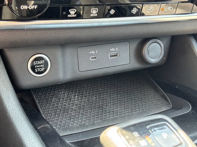 Used 2023 Nissan Rogue SV AWD/4WD image 28