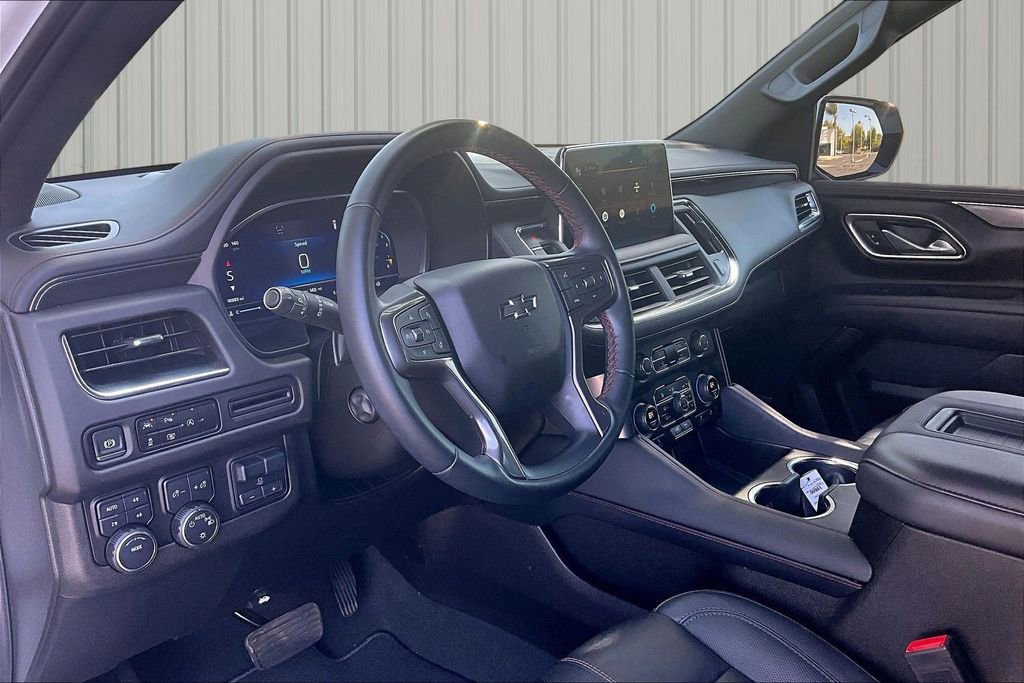 Used 2024 Chevrolet Tahoe RST w/ Luxury Package AWD/4WD image 4