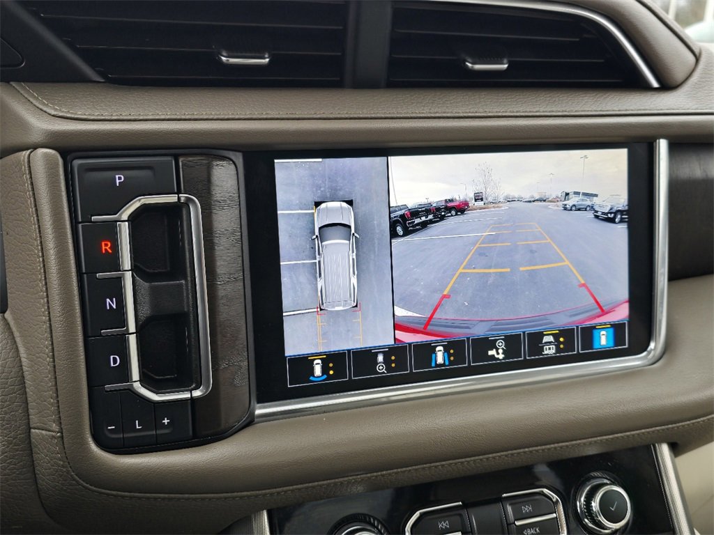 Used 2021 GMC Yukon XL Denali w/ Denali Premium Package image 21