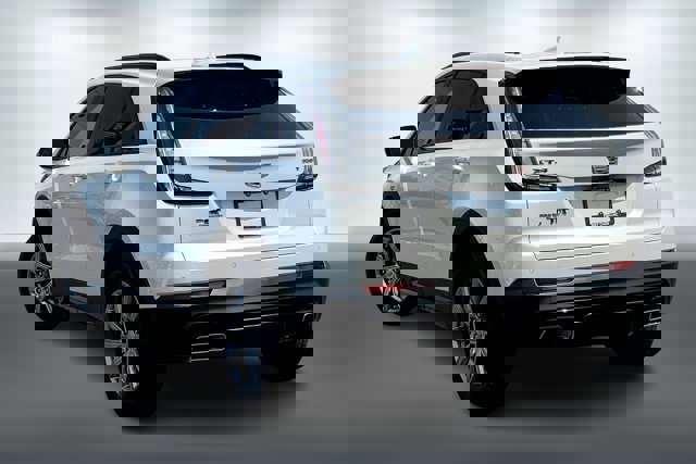 Used 2023 Cadillac XT4 Sport w/ Cold Weather Package image 10