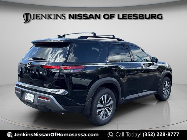 New 2026 Nissan Pathfinder SL FWD image 3
