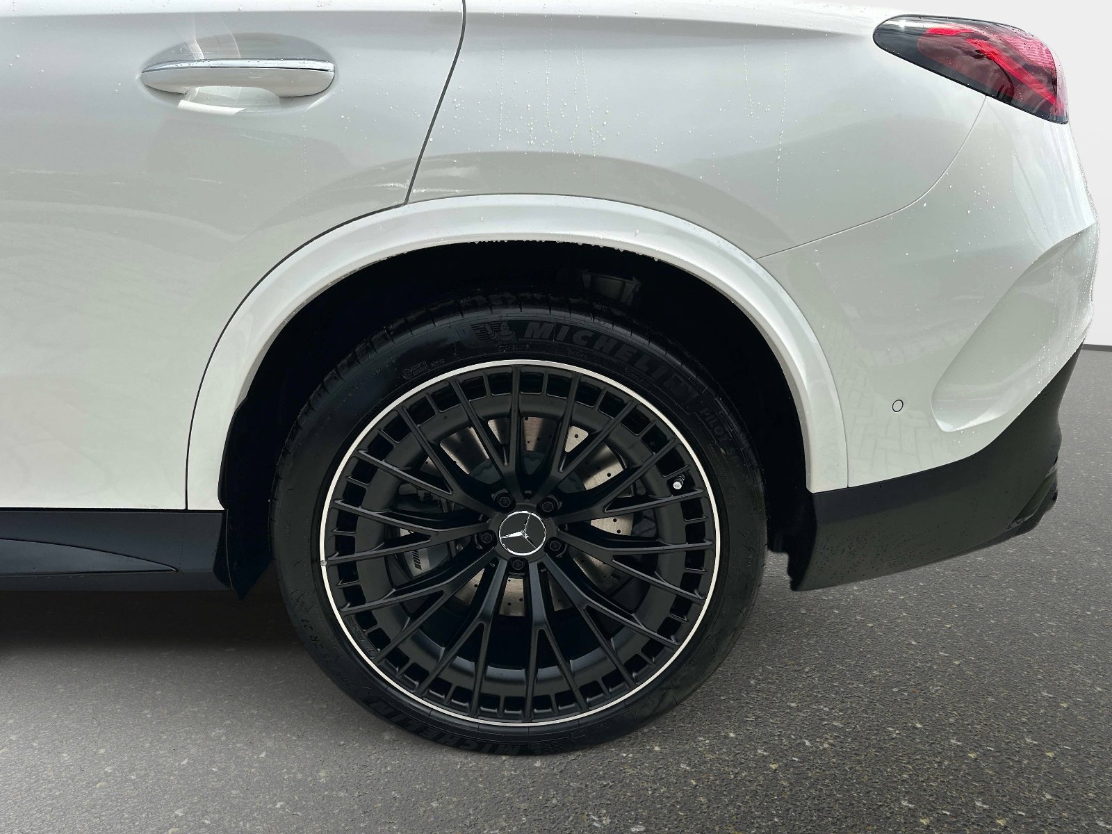New 2026 Mercedes-Benz GLC 43 AMG 4MATIC Coupe image 10