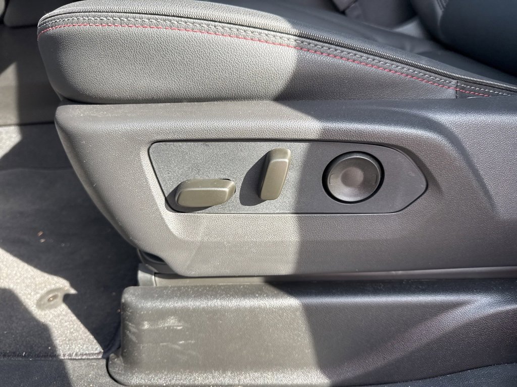 Used 2026 Chevrolet Tahoe RST w/ Comfort Package image 19