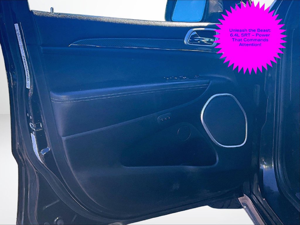 Used 2014 Jeep Grand Cherokee SRT8 w/ Luxury Group II AWD/4WD image 23