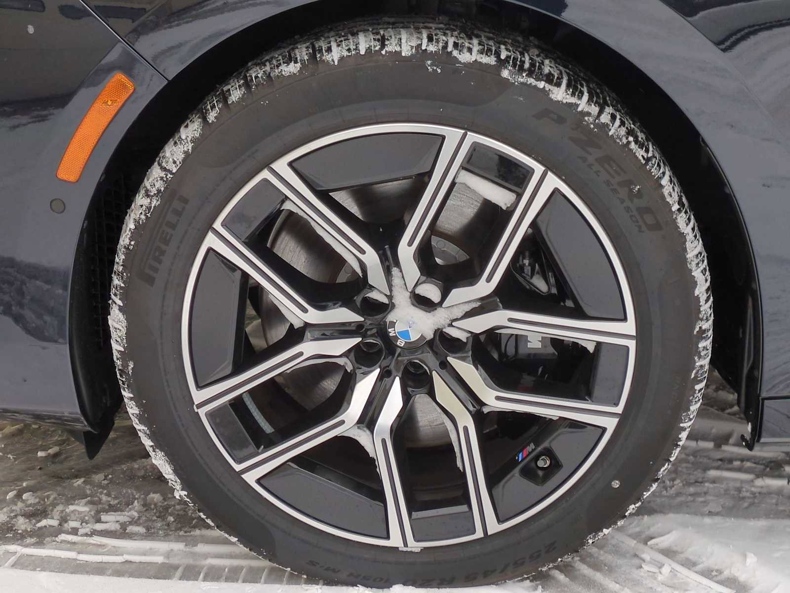 New 2025 BMW 760i xDrive w/ Executive Package image 14