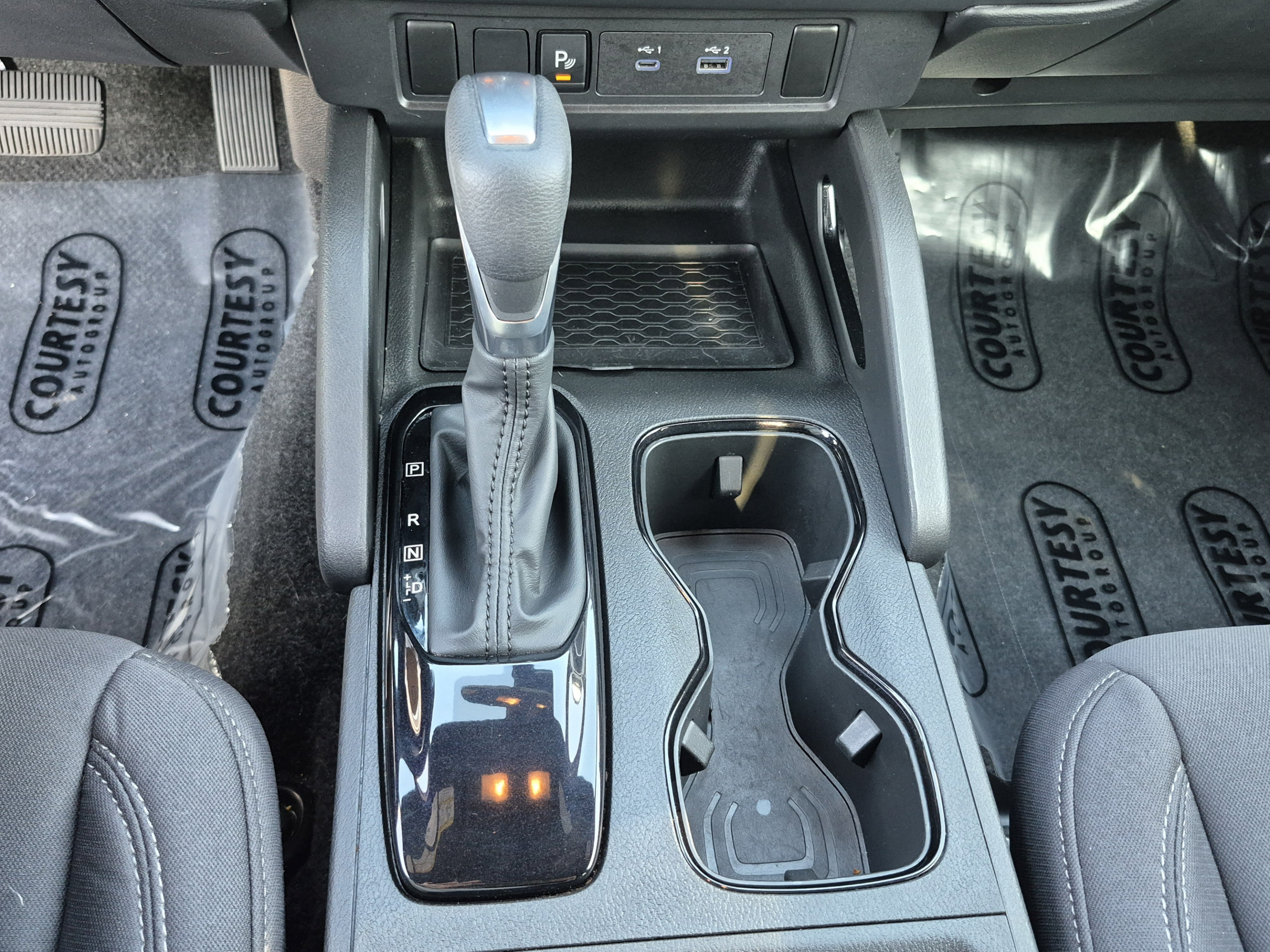 Used 2023 Nissan Frontier SV w/ Midnight Edition Package RWD image 27