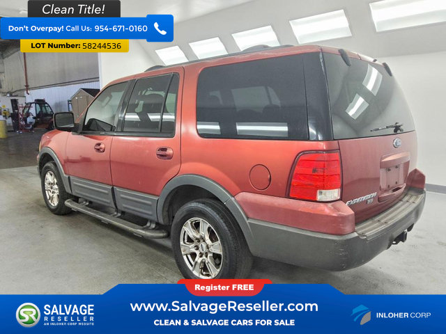 Used 2004 Ford Expedition XLT RWD image 3