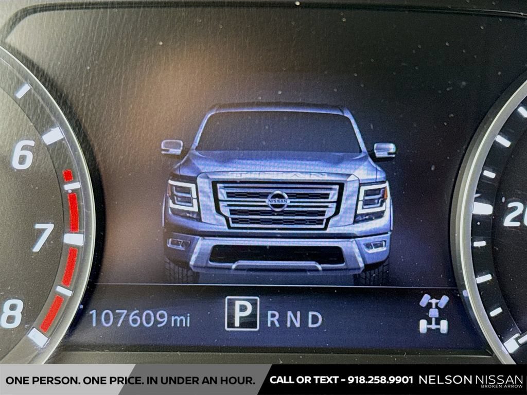 Used 2020 Nissan Titan SL w/ Moonroof Package AWD/4WD image 12