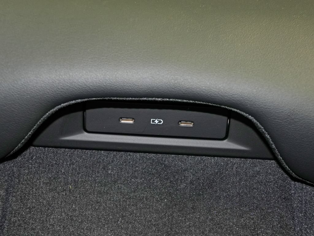 New 2026 Porsche Taycan AWD/4WD image 36