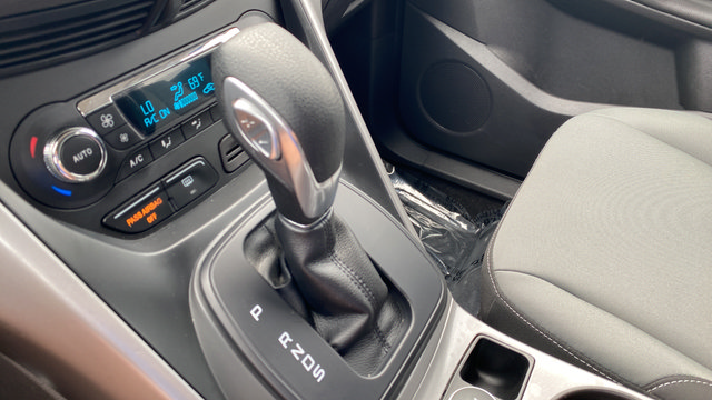 Used 2016 Ford Escape SE w/ Equipment Group 201A AWD/4WD image 19