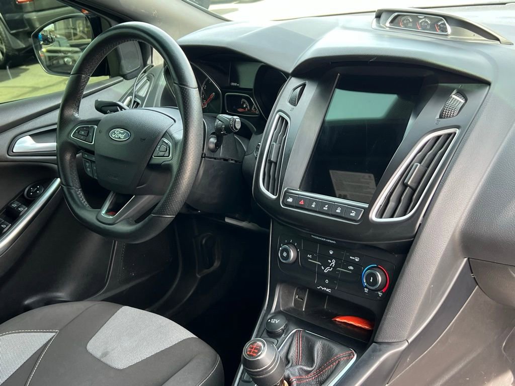 Used 2018 Ford Focus ST image 19