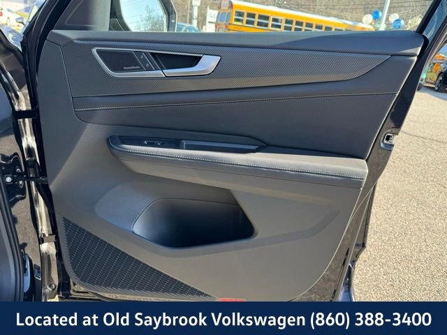 New 2025 Volkswagen Atlas Cross Sport SEL Premium R-Line image 28