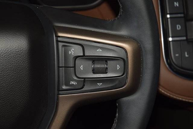 Used 2023 Chevrolet Suburban High Country w/ Premium Package image 39