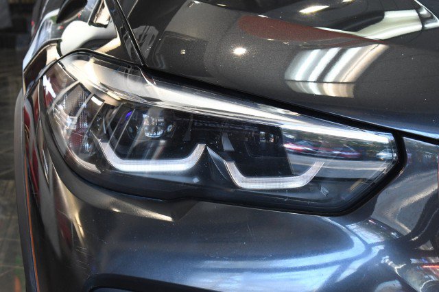 Used 2020 BMW X5 xDrive40i w/ Premium Package AWD/4WD image 4