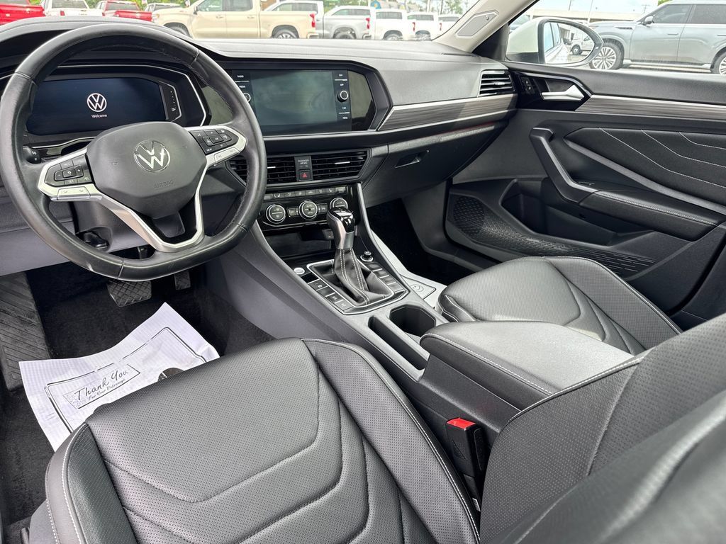 Used 2024 Volkswagen Jetta SEL FWD image 12