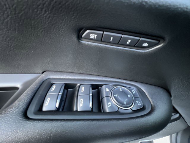 Used 2017 Cadillac XT5 Luxury w/ Driver Awareness Package image 23