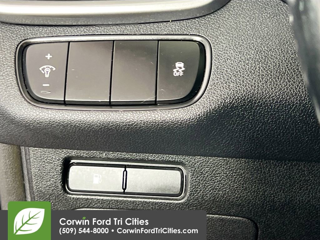 Used 2016 Kia Sorento LX w/ LX Convenience Package image 19