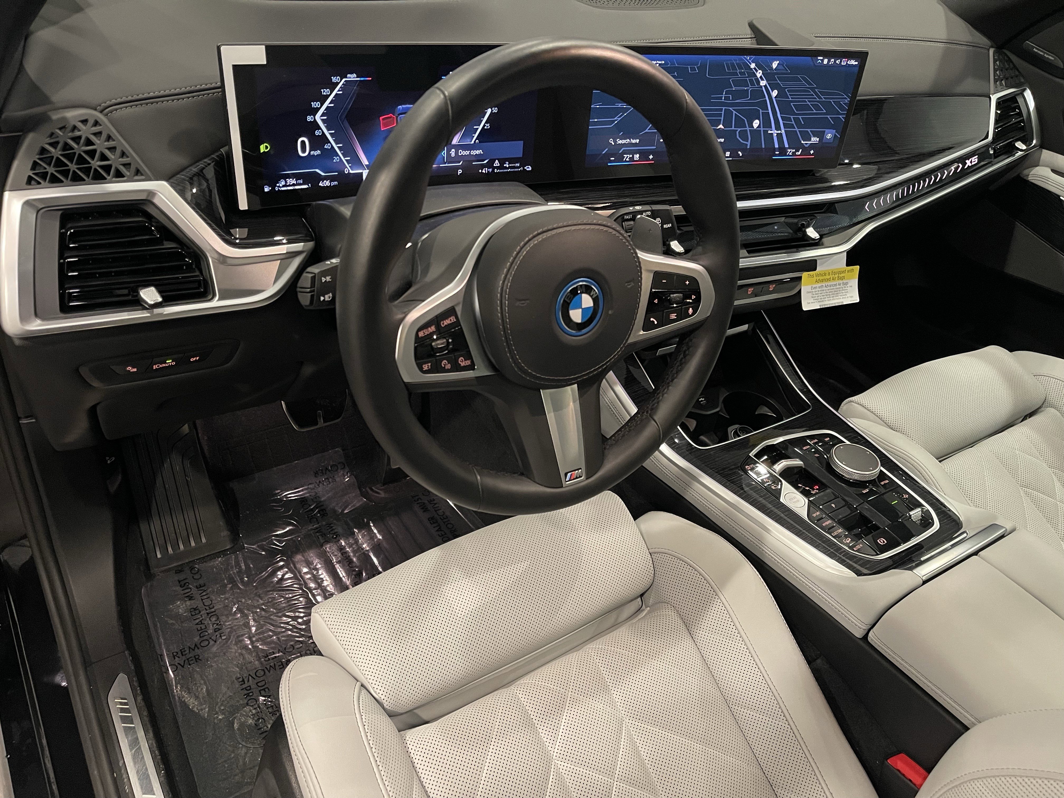 Used 2026 BMW X5 xDrive50e w/ M Sport Package image 13