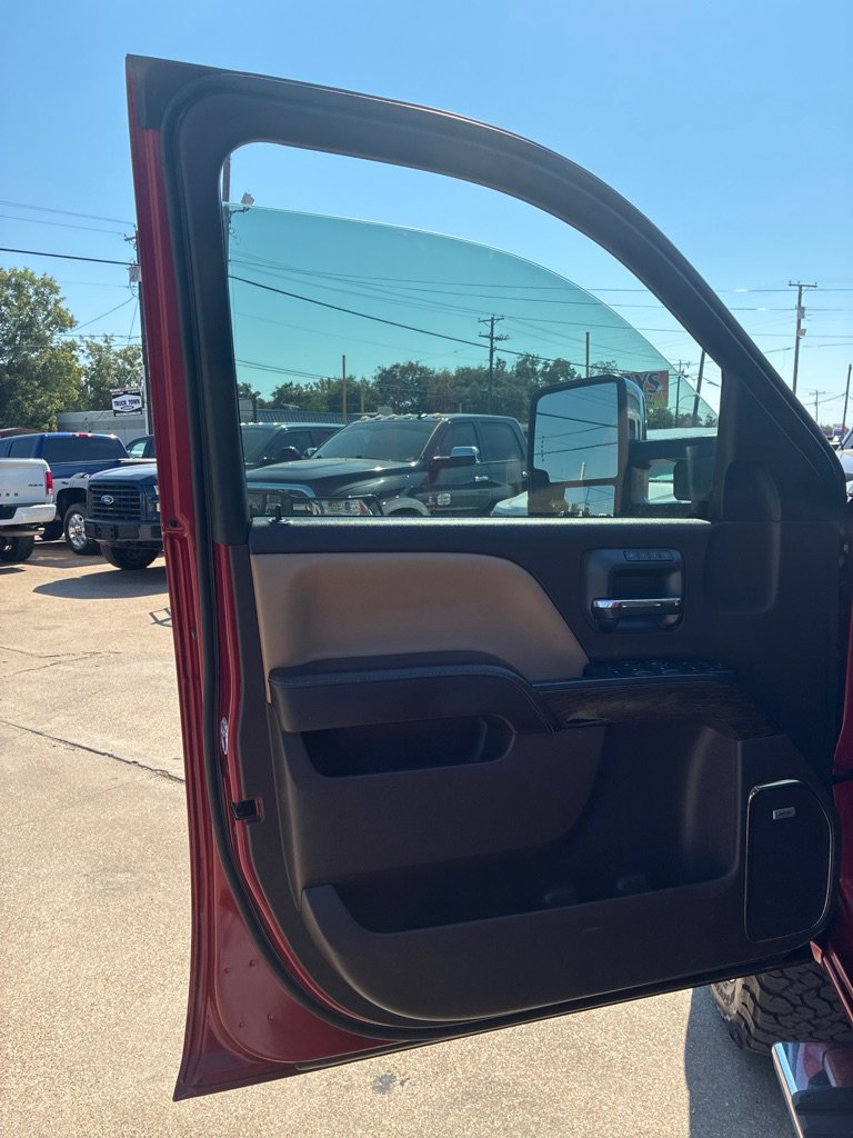 Used 2018 GMC Sierra 2500 Denali w/ Duramax Plus Package image 8