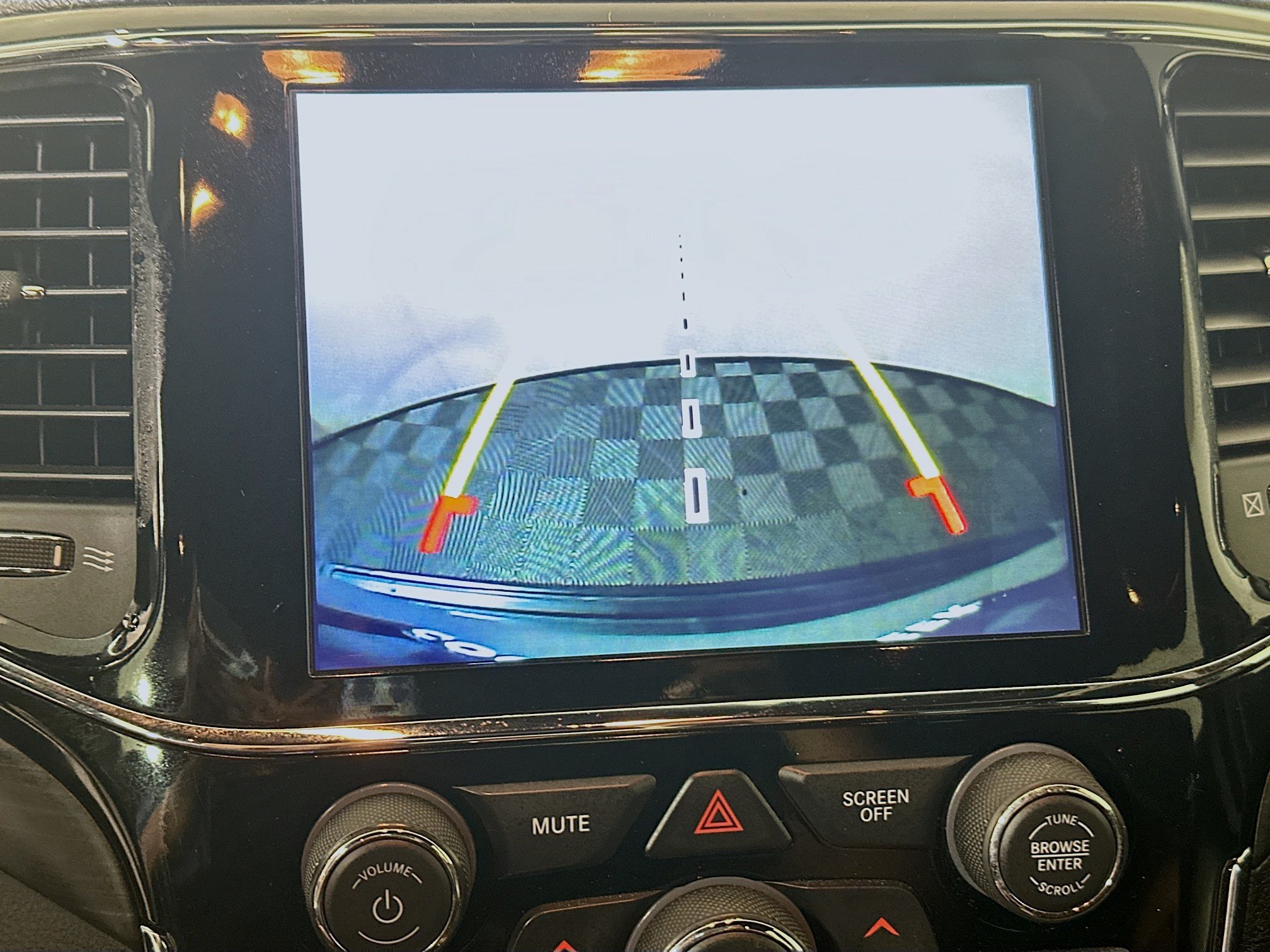 Used 2020 Jeep Grand Cherokee Altitude RWD image 25