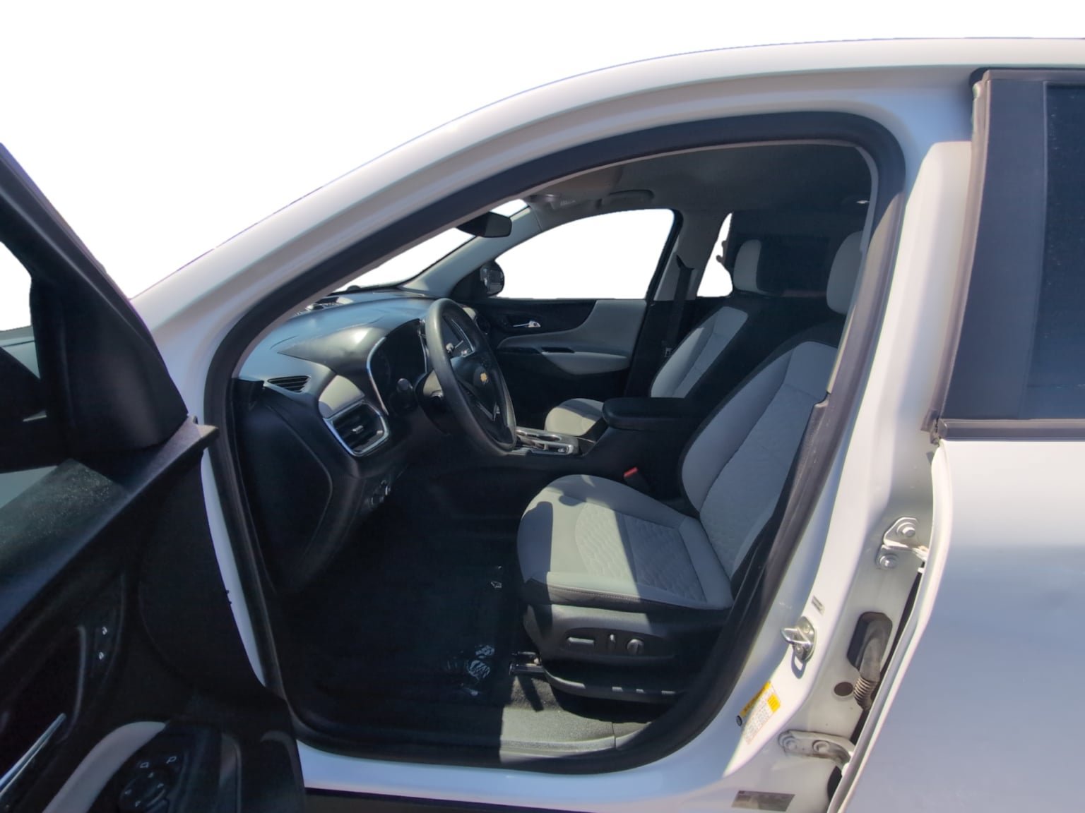 Used 2020 Chevrolet Equinox LS w/ LS Convenience Package FWD image 10