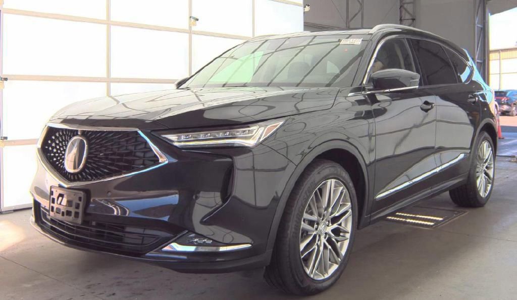 Used 2023 Acura MDX SH-AWD w/ Advance Package image 1