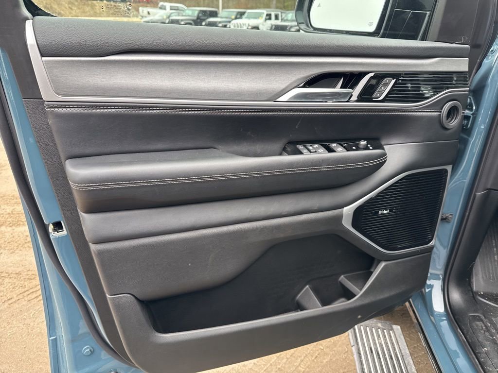 New 2026 Jeep Grand Wagoneer Limited image 20