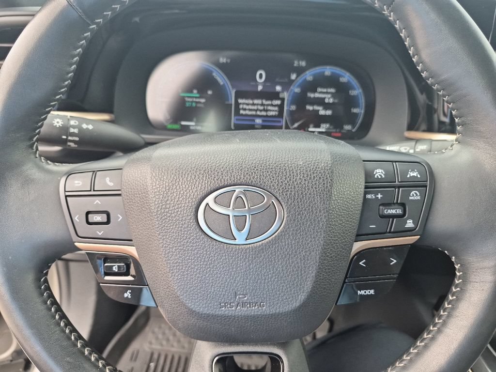 Certified 2025 Toyota Crown AWD/4WD image 23