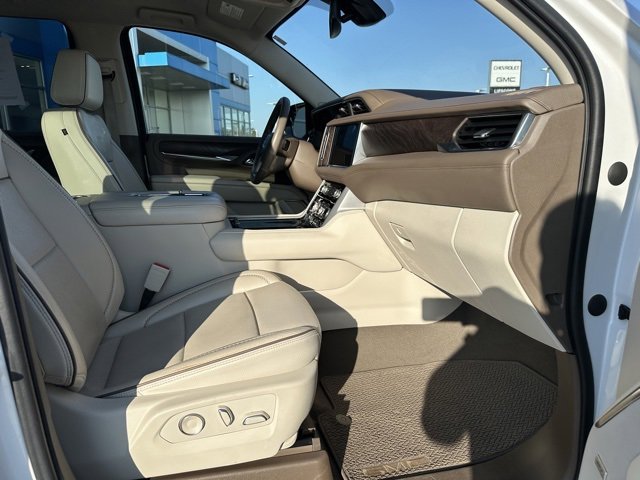 Used 2021 GMC Yukon Denali image 28
