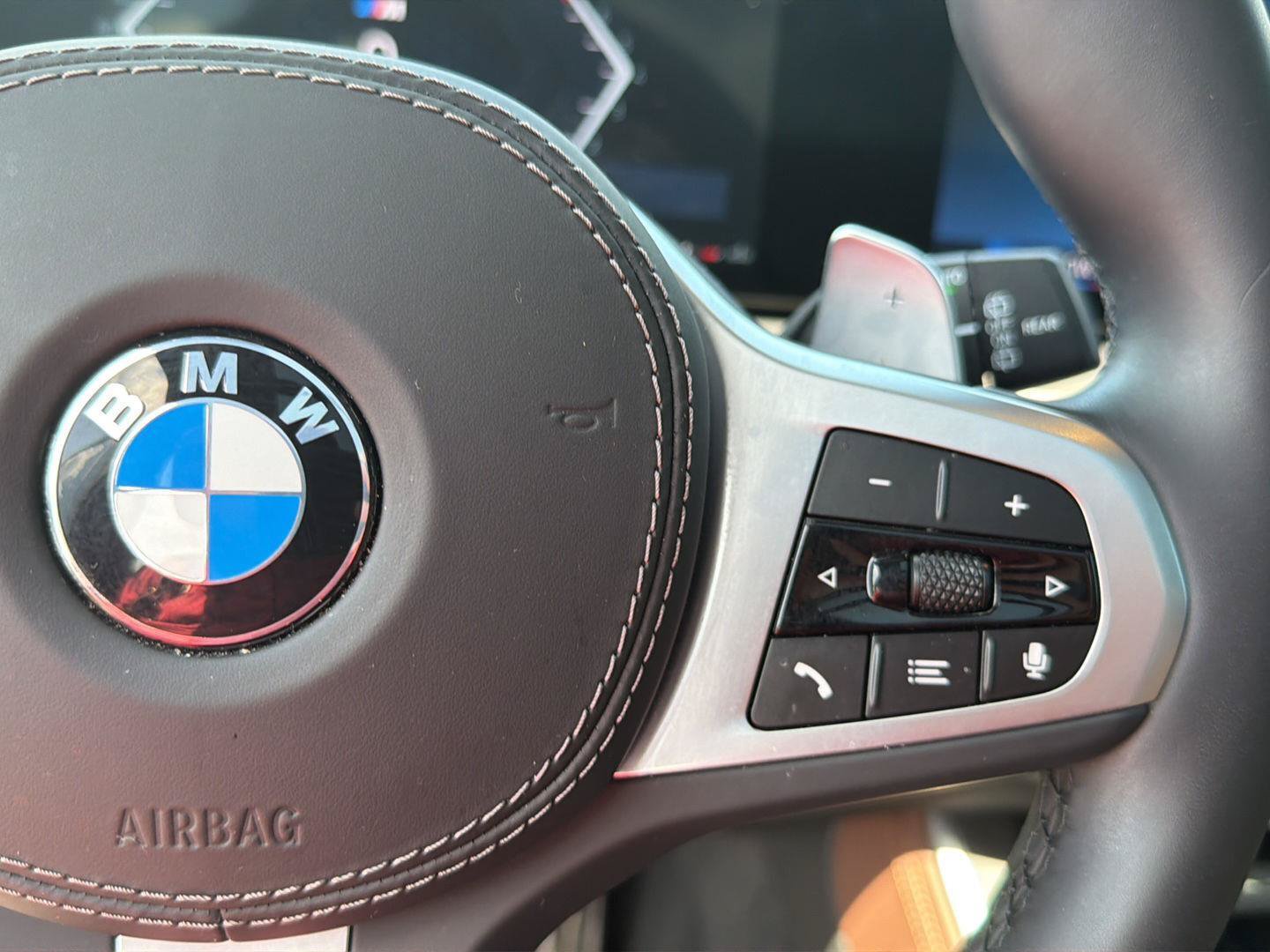 Used 2025 BMW X5 xDrive40i w/ M Sport Package AWD/4WD image 21