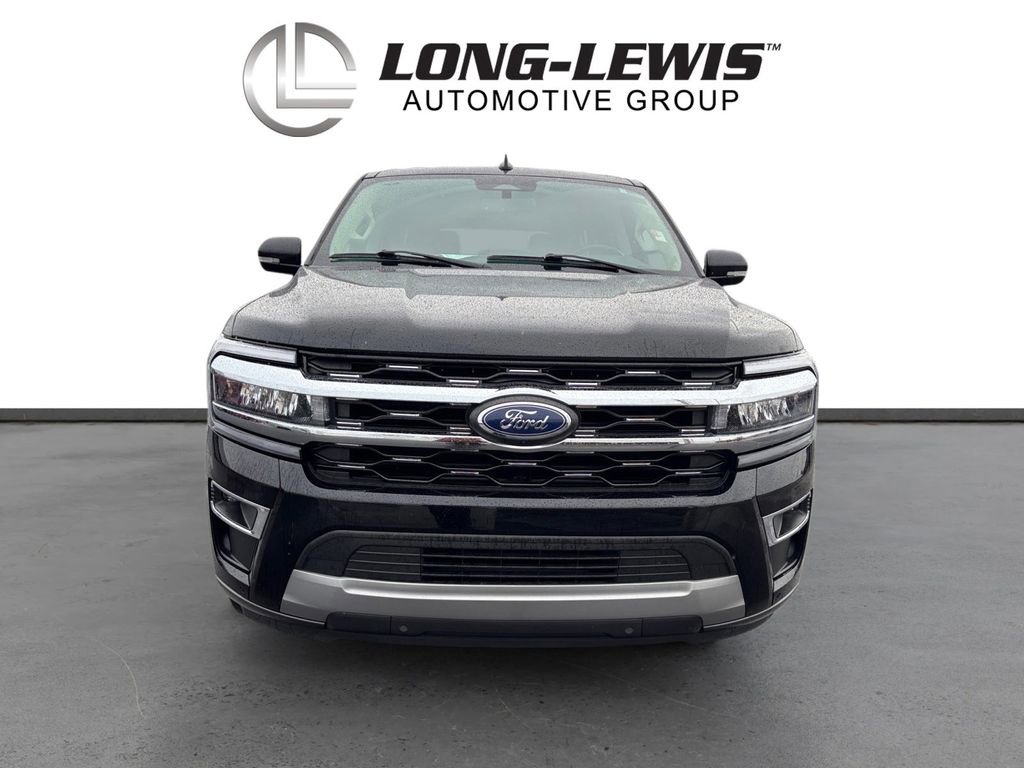 Used 2024 Ford Expedition Limited image 11