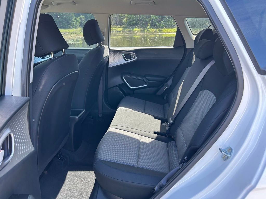Used 2020 Kia Soul LX image 13