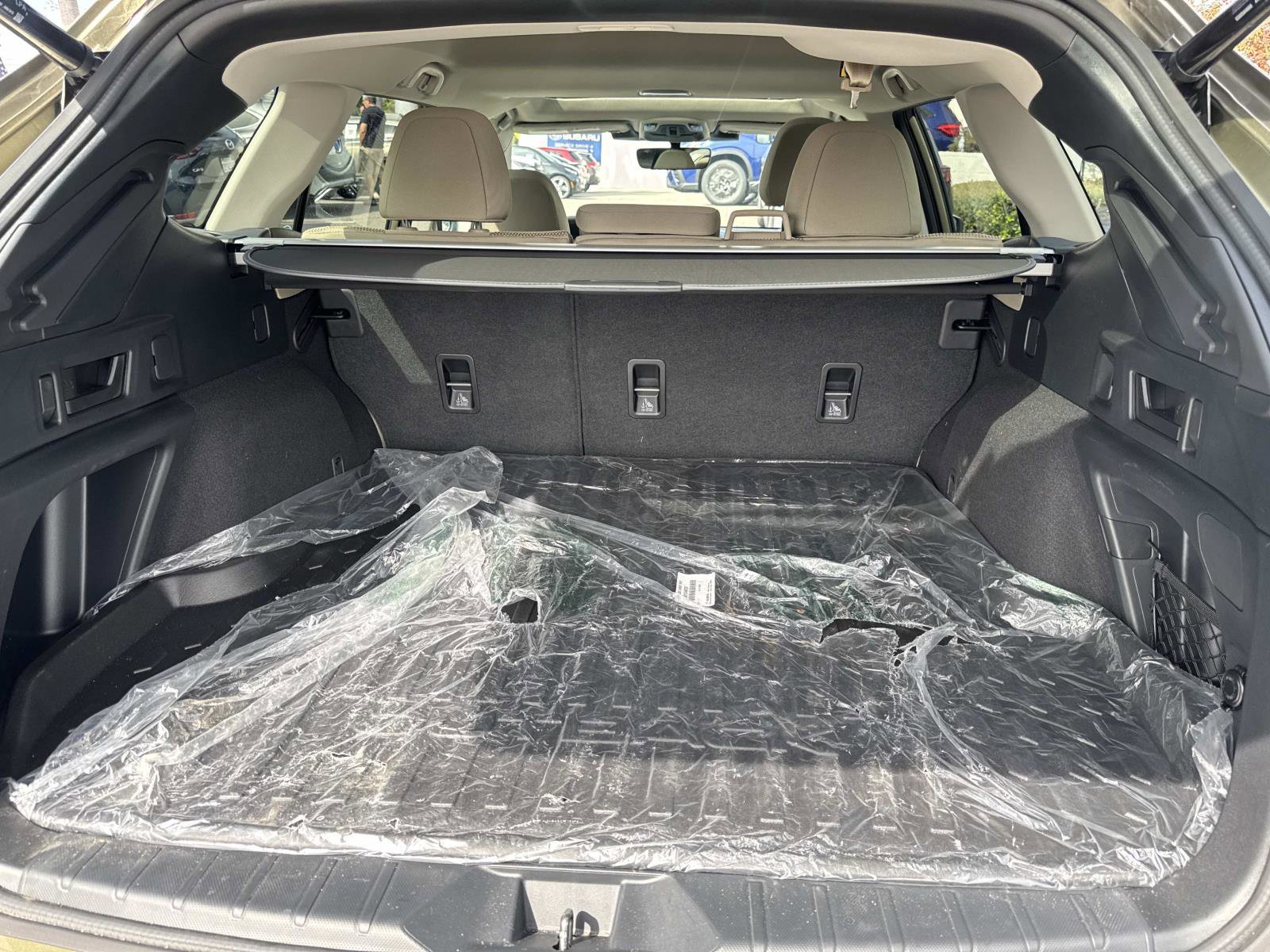 Used 2025 Subaru Outback Premium image 7