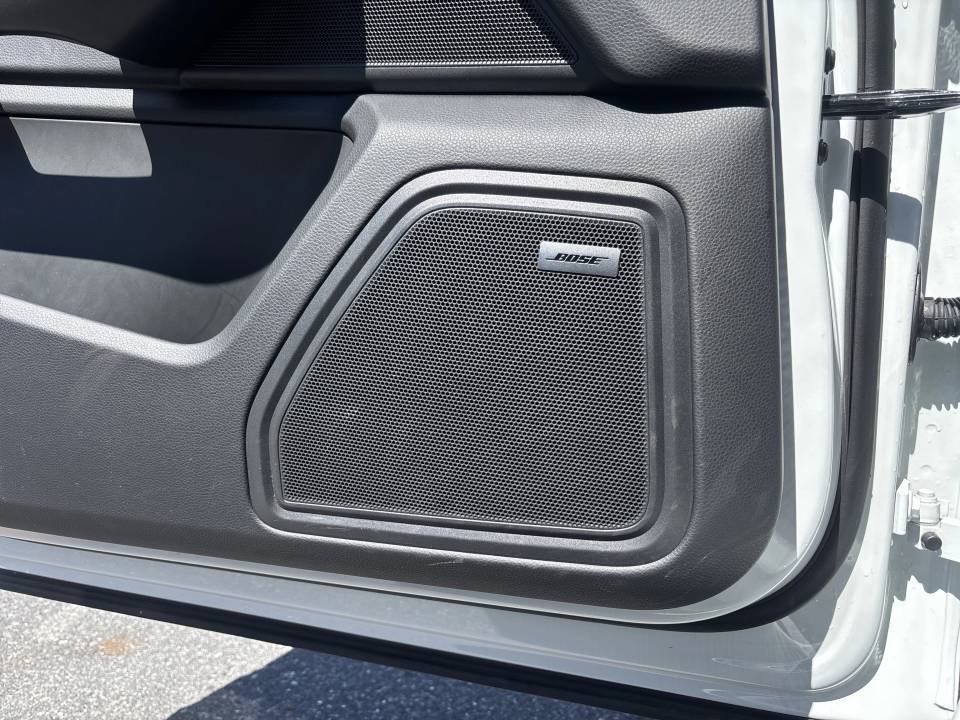 Certified 2025 Porsche Macan S AWD/4WD image 28