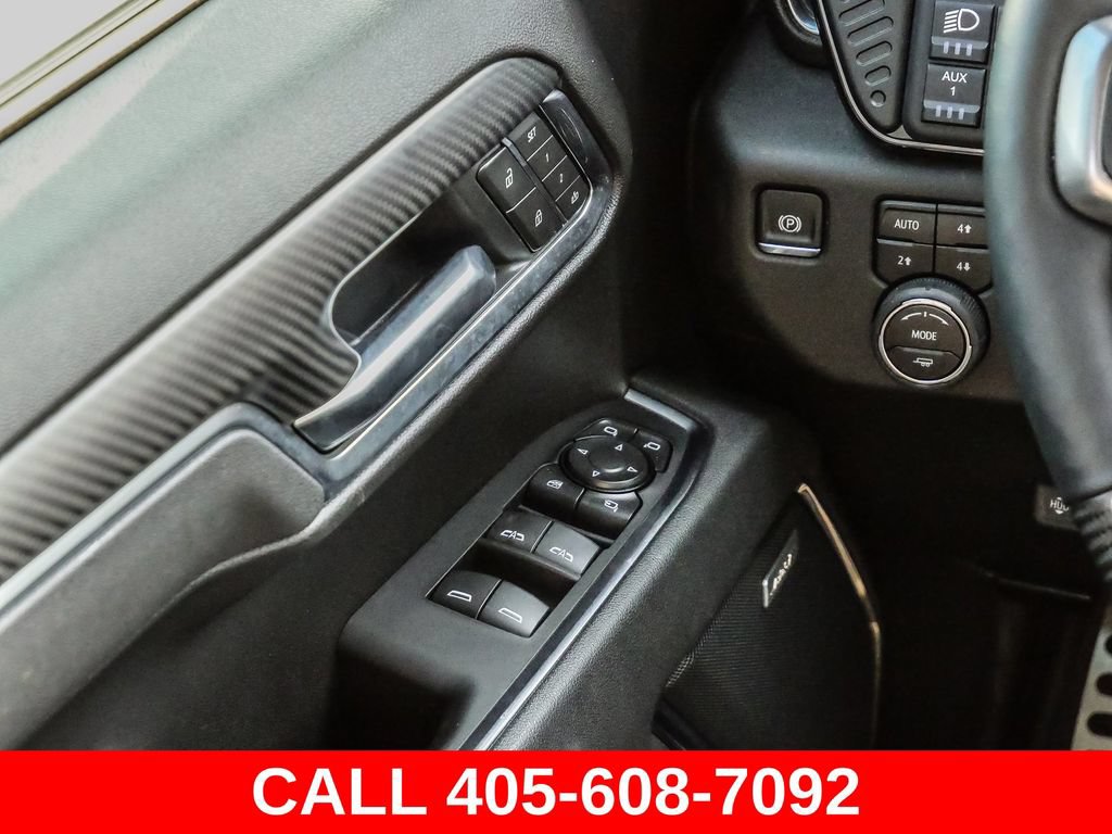 Used 2025 Chevrolet Silverado 1500 LTZ AWD/4WD image 45